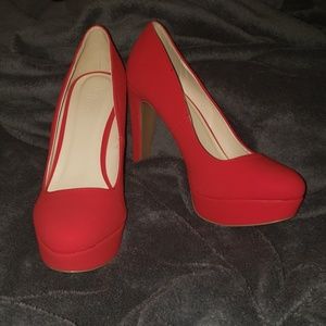 Sexy red platform pumps
